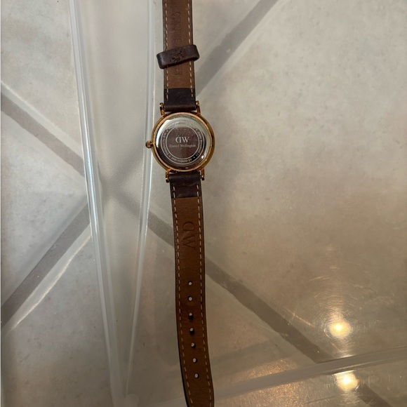 Ladies Daniel Wellington 026R1 Diamond Dress Watch - Picture 2 of 2